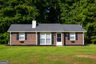 1046 Country Club Road, Newnan, GA 30263