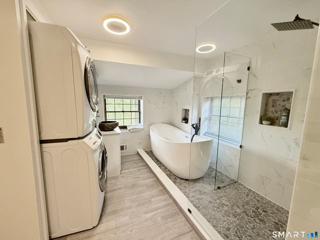 116 River Road 2, Shelton, CT 06484
