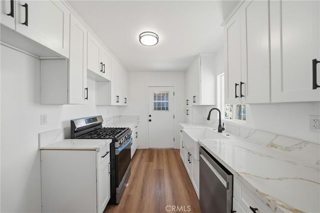 2114 N Bahama Avenue, Los Angeles, CA 90059
