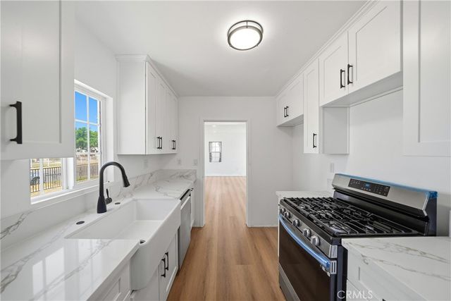 2114 N Bahama Avenue, Los Angeles, CA 90059