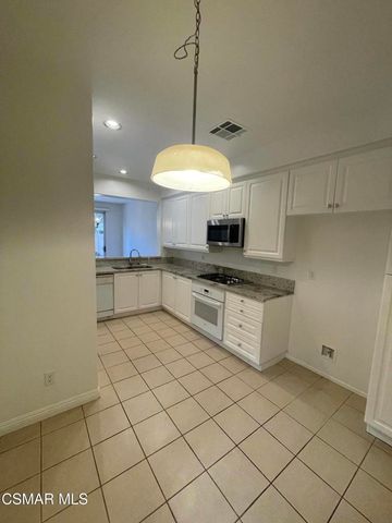 4922 Santo Drive, Oak Park, CA 91377