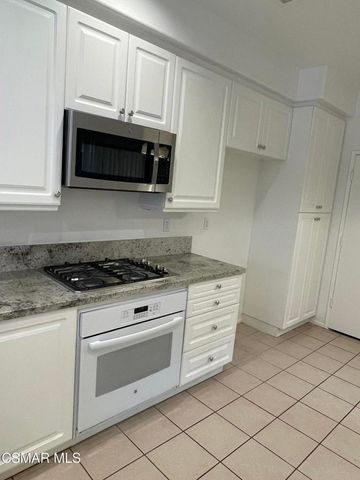 4922 Santo Drive, Oak Park, CA 91377