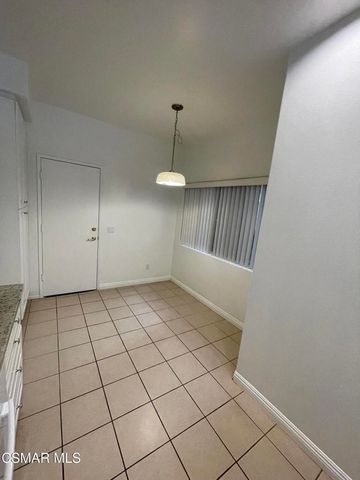 4922 Santo Drive, Oak Park, CA 91377