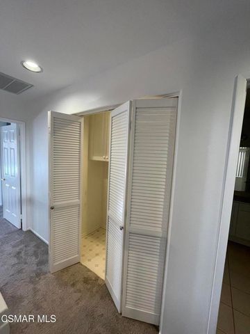 4922 Santo Drive, Oak Park, CA 91377