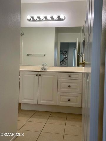 4922 Santo Drive, Oak Park, CA 91377