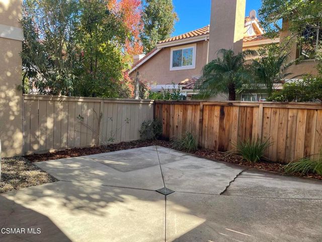 4922 Santo Drive, Oak Park, CA 91377