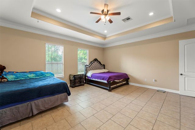 3910 Melbourne Street, Houston, TX 77026