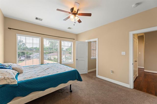 3910 Melbourne Street, Houston, TX 77026