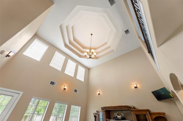 3910 Melbourne Street, Houston, TX 77026