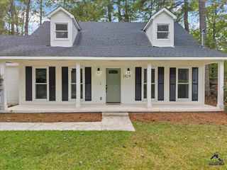 1829 Greentree Parkway, Macon, GA 31220