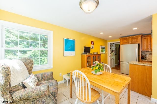33 Glenview Dr, West Orange Twp., NJ 07052