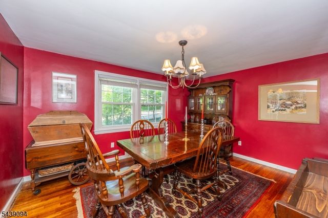 33 Glenview Dr, West Orange Twp., NJ 07052