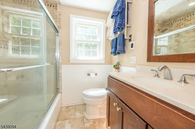 33 Glenview Dr, West Orange Twp., NJ 07052