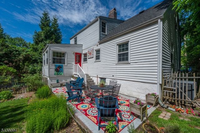 33 Glenview Dr, West Orange Twp., NJ 07052