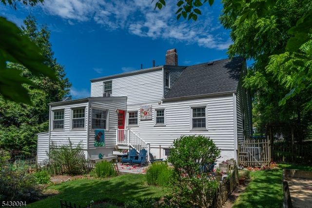 33 Glenview Dr, West Orange Twp., NJ 07052