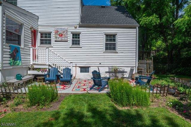 33 Glenview Dr, West Orange Twp., NJ 07052