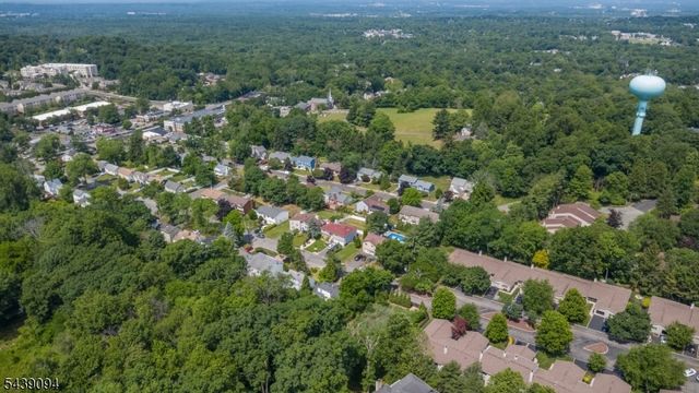 33 Glenview Dr, West Orange Twp., NJ 07052