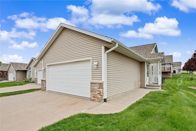 246 Whirlaway Lane, Fairfax, IA 52228