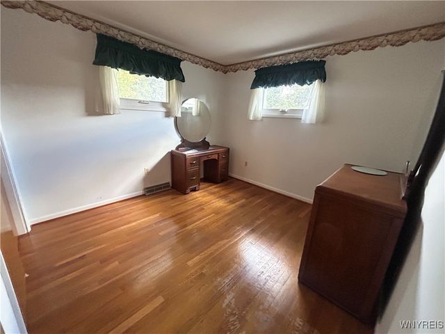 6371 Badger Drive, Lockport Town, NY 14094