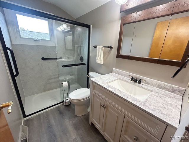 6371 Badger Drive, Lockport Town, NY 14094