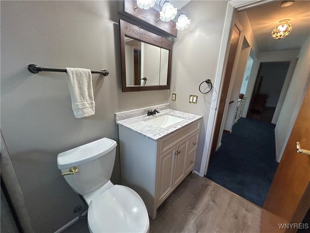 6371 Badger Drive, Lockport Town, NY 14094