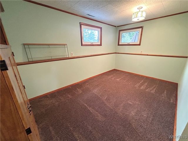 6371 Badger Drive, Lockport Town, NY 14094