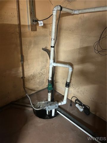 6371 Badger Drive, Lockport Town, NY 14094