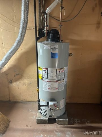 6371 Badger Drive, Lockport Town, NY 14094