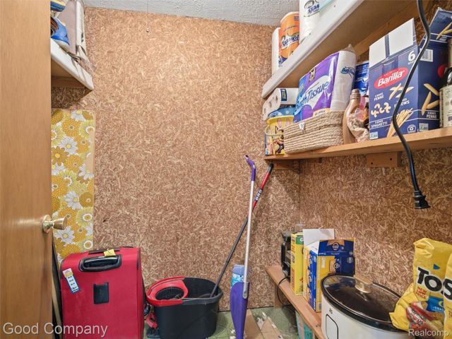 29191 McDonald Street, Roseville, MI 48066