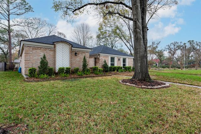 15914 Elwood Drive, Jersey Village, TX 77040