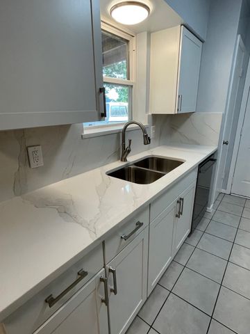 738 E Oates Road, Garland, TX 75043