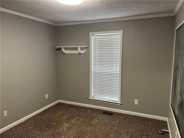 111 Green Point Way, Carrollton, GA 30117