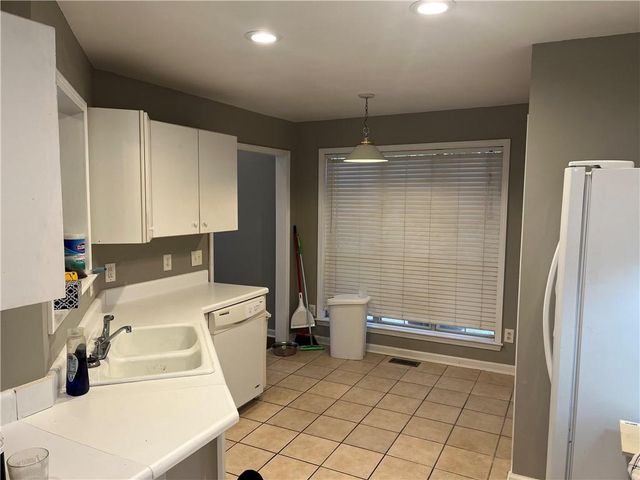 111 Green Point Way, Carrollton, GA 30117