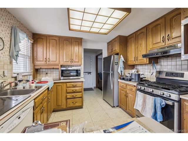 5465 Reed Ct, Arvada, CO 80002