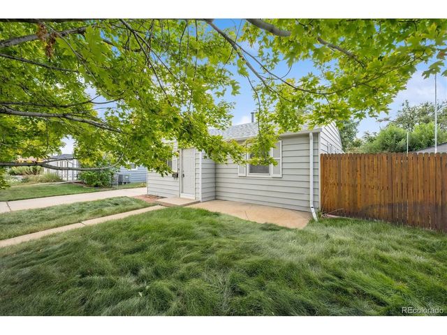 5465 Reed Ct, Arvada, CO 80002