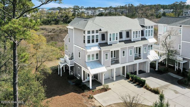 7697 Dunewalk Court, Wilmington, NC 28409