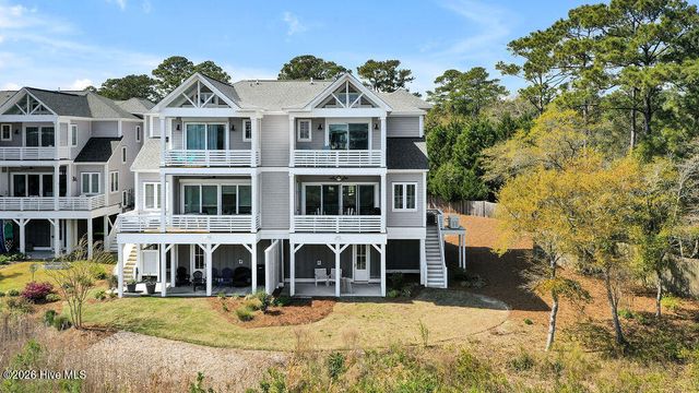 7697 Dunewalk Court, Wilmington, NC 28409