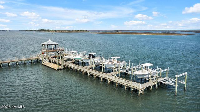 7697 Dunewalk Court, Wilmington, NC 28409