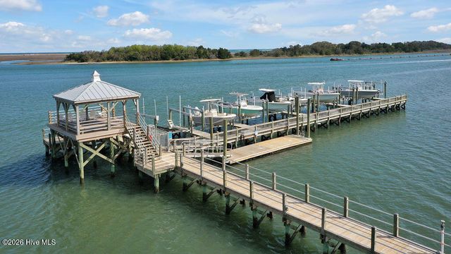 7697 Dunewalk Court, Wilmington, NC 28409