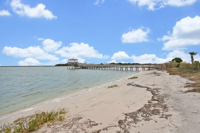 7697 Dunewalk Court, Wilmington, NC 28409