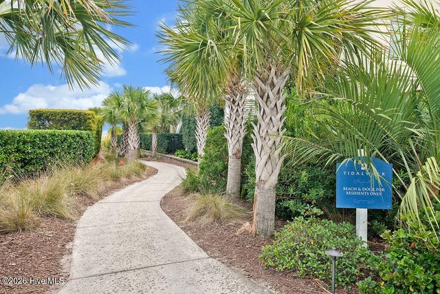 7697 Dunewalk Court, Wilmington, NC 28409