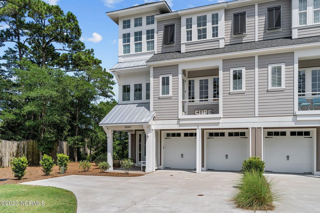 7697 Dunewalk Court, Wilmington, NC 28409