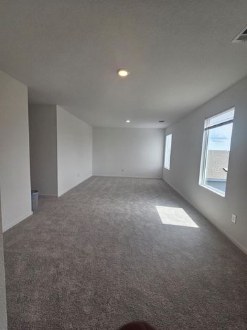100 Silent Sky LN, Hutto, TX 78634