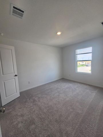 100 Silent Sky LN, Hutto, TX 78634