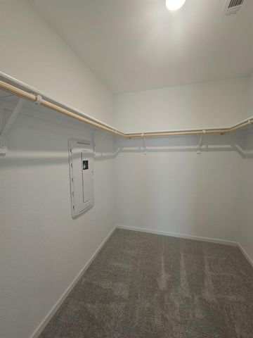 100 Silent Sky LN, Hutto, TX 78634