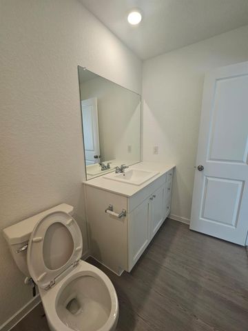 100 Silent Sky LN, Hutto, TX 78634