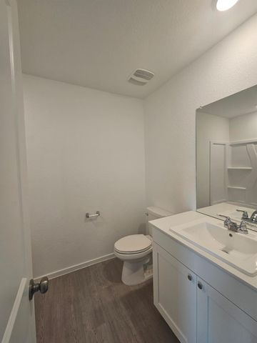 100 Silent Sky LN, Hutto, TX 78634
