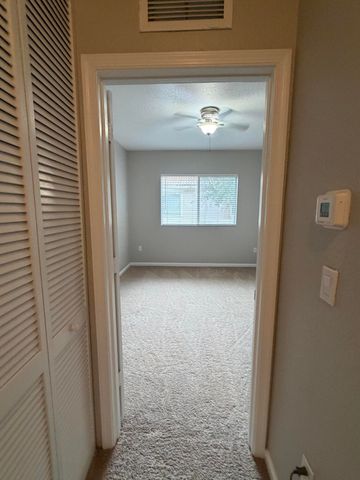8884 N Isles Circle, Tamarac, FL 33321