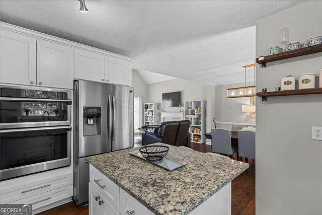 1565 Watercrest Circle, Lawrenceville, GA 30043