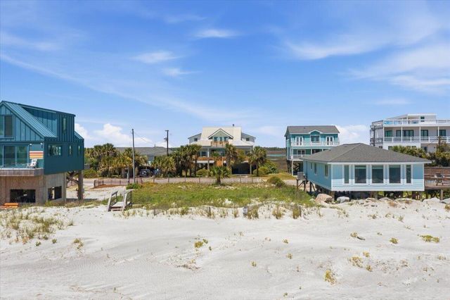 1567 E Ashley Avenue, Folly Beach, SC 29439